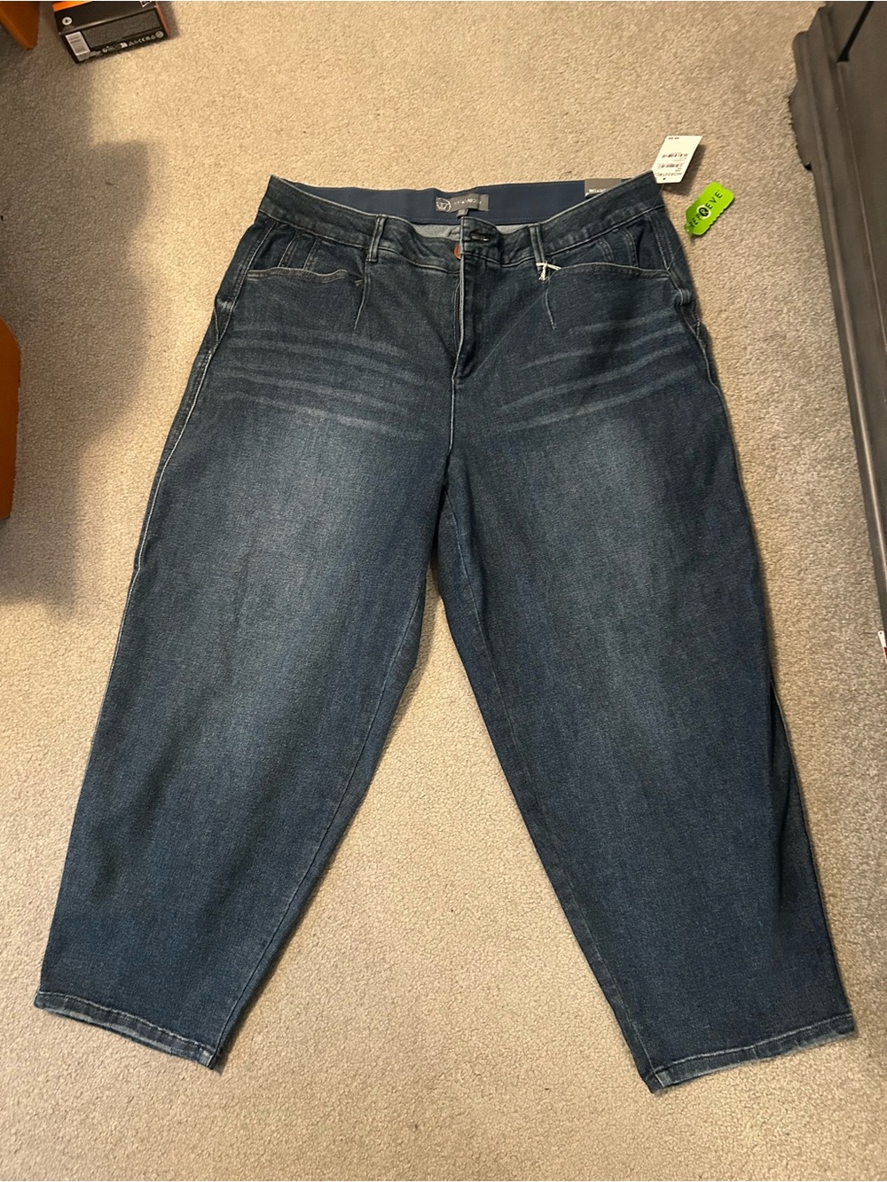 Plus Size Dark Wash Denim Cropped Jeans
